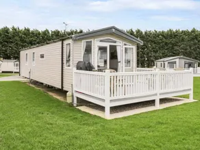 Cottage with pool & garden - Image 2