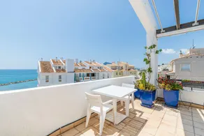 Great beach side apartment with pool in Altea - Image 3