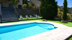 Voll ausgestattete wunderschöne Villa mit Garten, Grill und Terrasse | Seeblick | Perfekt für die Arbeit von Zuhause | Haustiere erlaubt - Image 3
