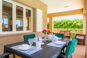 Family-friendly beautiful house with private pool, garden & terrace - Image 3