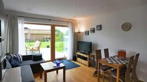 Apartment mit Grill, Pool und Terrasse | Gartenblick - Image 3