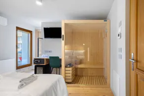 Room 'Camera 2 - Tara' with Mountain View, Wi-Fi and Air Conditioning - Image 3