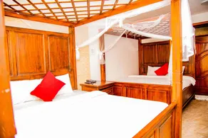 Children-friendly lovely private room with terrace & pool | Pool view - Image 5