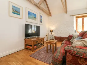 Cottage with BBQ - Image 4