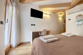 Room 'Camera Matrimoniale' with Mountain View, Wi-Fi and Air Conditioning - Image 5
