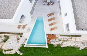 Villa mit Grill, Terrasse und Pool | Poolblick - Image 2