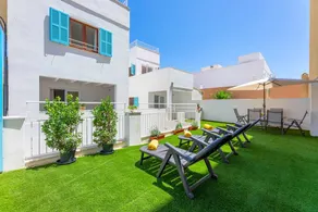 Voll ausgestattetes wunderschönes Apartment mit Garten und Terrasse | Meerblick | Neben dem Strand | Perfekt für die Arbeit von Zuhause - Image 2