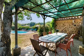 Ferienhaus „Gîte für 10 bis 12 Personen mit Pool“ und WLAN - Image 4