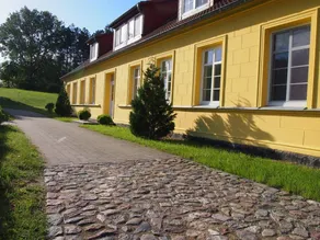Children-friendly lovely flat with barbecue, sauna & terrace | Garden view - Image 2