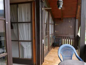 Family-friendly apartment with pool - Image 3