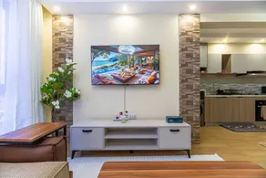 Flat with pool - Image 5