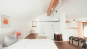 Holiday apartment with terrace, barbecue & garden - Image 3
