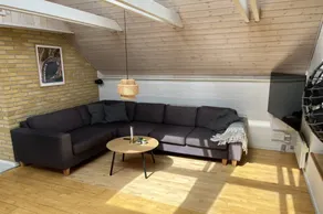 Holiday home with terrace, BBQ & garden | Sea view - Image 4