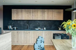 Appartement de vacances convivial et familial avec sauna, internet haut débit et jardin | Vue montagne | Près des pistes de ski | Adapté au travail à distance | Avec animaux acceptés - Image 3