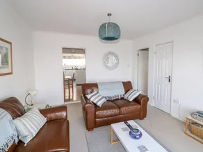 Cottage with garden | Beach view - Image 3