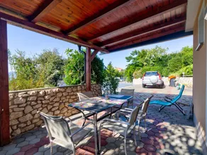 Flat with BBQ & terrace - Image 5