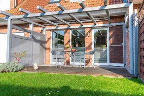 Verträumte Ferienwohnung mit Südterrasse, wenige Minuten zum Wasser - Image 3