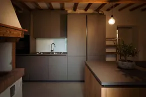 House with barbecue, private pool & garden - Image 5