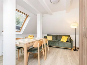 Flat with BBQ & garden - Image 2