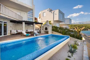 Villa with sauna, BBQ & pool | Sea view - Image 3