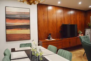 Munich VIP/City Center Stays 2 - Image 3