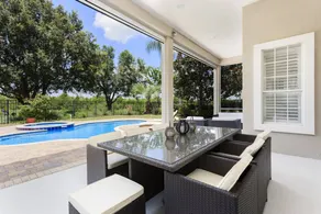 Charmante villa adaptée aux familles avec barbecue, piscine privée et jacuzzi | Vue golf - Image 4