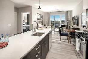 Flat with garden & pool - Image 5