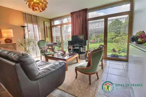 Gite with terrace & garden - Image 4