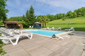 Bellissimo cottage adatto alle famiglie con piscina, barbecue e giardino | Vista sul giardino | Accetta animali domestici - Image 3