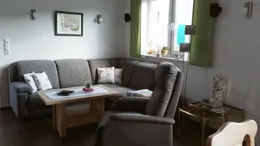 Charming holiday home with garden & terrace - Image 2