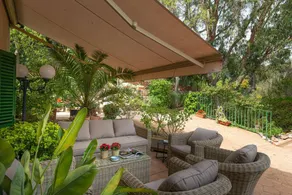 Villa with terrace, private pool & barbeque - Image 5