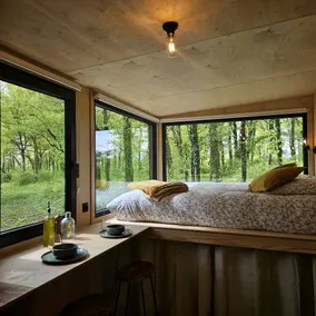 Eco-Responsible Designed Tiny House Perfect to Recharge in Sonchamps, Île-de-France - Image 2