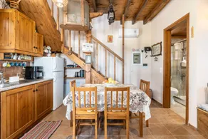 Traditional Thea Home, Rhodes - Image 5
