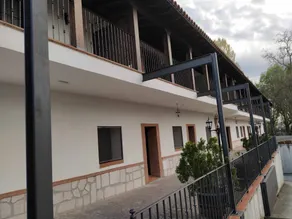 Holiday apartment with garden & barbecue - Image 2