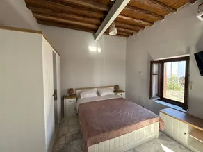 SimpleGreece Skyros Traditional Holiday Home with Balcony, Wi-Fi & Air Conditioning - Image 5