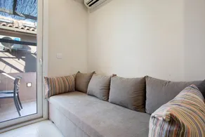 Studio | City view - Image 4
