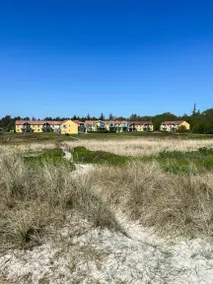Colourful flat near beach and nature - Image 2