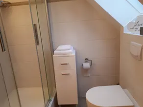 Appartement de vacances adapté aux familles avec barbecue et jardin - Image 4