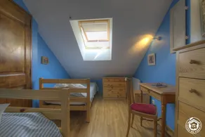 Child-friendly gite with terrace, barbeque & garden - Image 4