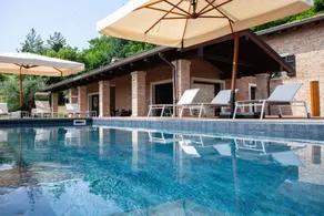 Wunderschönes Privatzimmer mit Terrasse, Pool und Garten | Gartenblick | Haustiere sind willkommen - Image 2