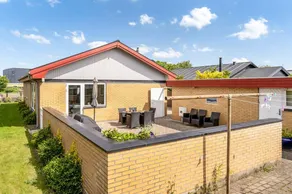 House with terrace & barbeque - Image 5