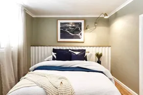 Sweet Off-Grid Cottage with Modern Interior and Exterior in Victoria - Image 4
