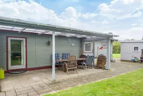Holiday home with terrace - Image 2