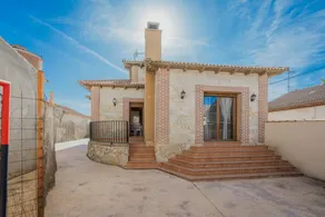 Rural House Los Alisos with Private Pool and Terrace in Coca, Segovia - Image 2