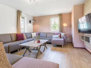 Unterkunft mit Garten, beheiztem Pool und Terrasse - Image 5
