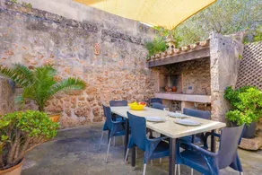 Villa with barbeque, private pool & terrace - Image 5