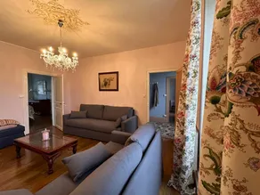 Cottage with garden & BBQ - Image 2