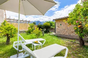 Holiday home with terrace, BBQ & garden | Garden view - Image 2