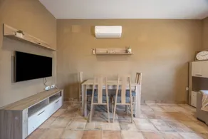Appartement de vacances avec piscine, jardin et terrasse - Image 2