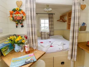 Cottage with garden - Image 5